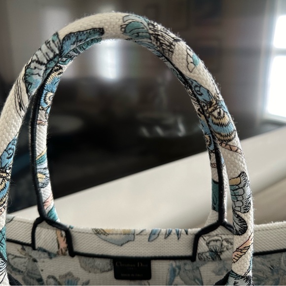 Dior Butterfly large Book Tote Bag White Blue - Picture 4 of 11
